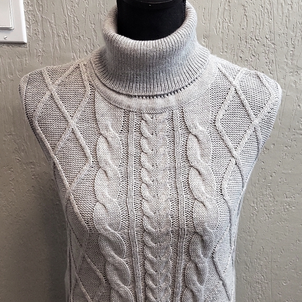 Boutique Gray Turtleneck Knit Sweater Poncho - Picture 2 of 5